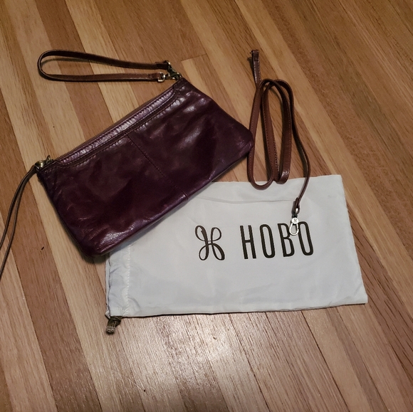 HOBO Handbags - HOBO maroon leather purse